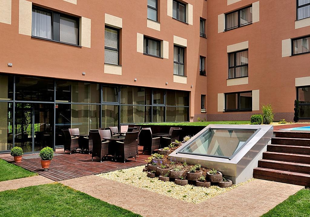 Melrose Apartments Pressburg Exterior foto